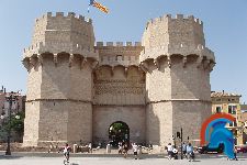 Torre de los Serranos