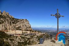 Cruz de San Miguel en Montserrat