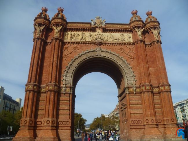 arco del triunfo barcelona (3).jpg