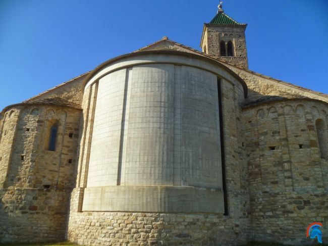 iglesia de sant vicenç de malla   (25).jpg