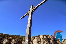 cruz de san miguel en montserrat (12).jpg