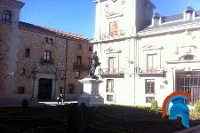 plaza de la villa (4).jpg