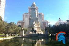 Plaza de España Monumento a Cervantes