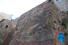 muralla romana de barcelona-16.jpg